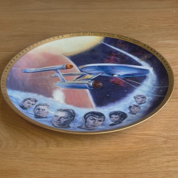 Star Trek USS Enterprise NCC1701 Commemorative Collector Plate - Picture 5 of 12
